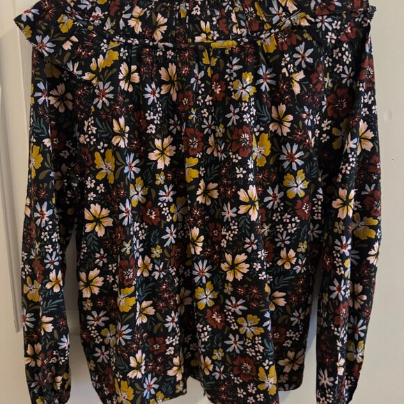 Lilla P Smocked Cuff Top in Black Floral - Picture 6 of 6